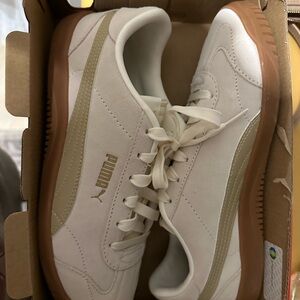 Puma White and Gold Sneakers